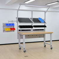 Banco de Trabajo Resistente para Electrónica con Estantes Modulares, Cajones y Accesorios Industriales para Aplicaciones en Talleres y Fábricas