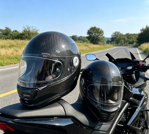 Casque de moto intégral en fibre de carbone DOT 3K Weave brillant léger pour adulte, personnalisable OEM, vente en gros, style rétro, touring - Product Image 1