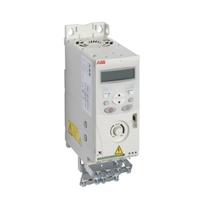 Unidad de frecuencia variable (VFD) compacta y versátil, control industrial de comunicación integrada, nueva y original, nueva, de 2 a 3 años - Product Image 1