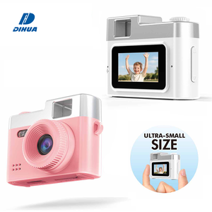 Fotocamera Tascabile Ultra Compatta da 0,96 Pollici per Bambini con Cinghia da Collo, Cattura Foto Istantanea HD e Filtri a Colori Integrati - Product Image 1