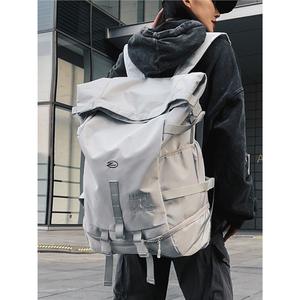 Sac à dos de sport grande capacité pour homme Nautica avec poche intérieure zippée, bandoulière arquée, poignée détachable, été 2024 - Product Image 4