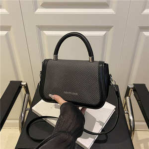 Nuevo Bolso de Hombro para Mujer, Bolso de Mano de Moda, Bolso Cuadrado de Diseñador, Bolso Tipo Saddle para Mujer - Product Image 3