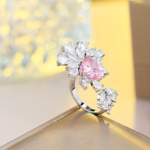 Shiny Love Cincin Besar Wanita, Aksesori Perhiasan Pesta Pertunangan Pernikahan, Cincin Besar Dapat Disesuaikan Zirkonia Kubik Merah Muda Bentuk Hati - Product Image 4