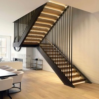 Escalier intérieur moderne et durable Anewson sur mesure avec marches en bois massif, structure en acier inoxydable et garde-corps en verre pour hôtels et entrepôts