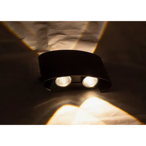 8W LED Flying bozzress lampada da parete esterna finitura nera con luce calda per esterni - Product Image 4