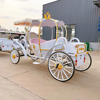 Calèche royale pour mariages, calèche classique tirée par des chevaux