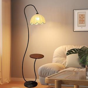 Crema vento lampada da terra Nordic moda divano accanto al deposito una lampada da tavolo da caff<span class=keywords><strong>è</strong></span> moderna camera da letto lampada da terra - Product Image 1