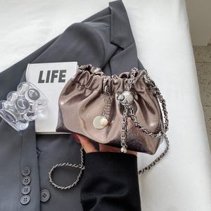 Bolso Bandolera de Mujer, Moderno, de Cuero PU, con Forro de Poliéster, Ligero, de Lujo, con Diseño de Nube Plisada - Product Image 2