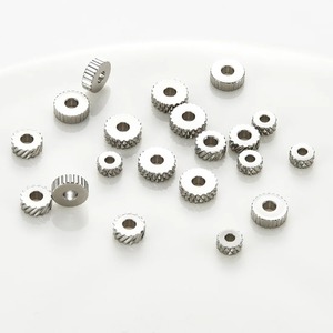 30 perles d'espacement texturées en acier inoxydable argentées, plates et rondes, 4/5/6 mm, pour la fabrication de colliers, bracelets et bijoux DIY - Product Image 6