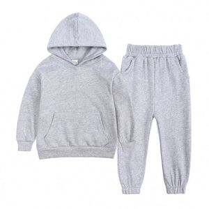 Ensembles de vêtements pour filles, survêtements personnalisés avec logo pour enfants, ensembles de survêtements en coton à capuche unis pour garçons et filles, survêtements de jogging pour adolescents - Product Image 2