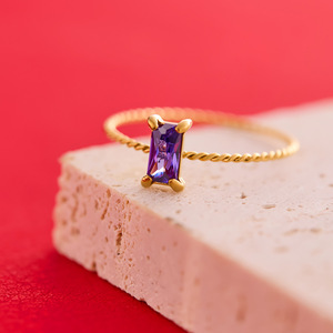 Anello di Alta Qualità con Taglio Smeraldo Naturale e Bordi Affilati per Incontri di Amiche e Tè del Pomeriggio, Fornitura Diretta dal Produttore - Product Image 1