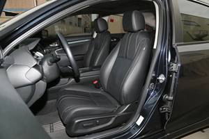 ฮอนด้า ซีวิค ปี <span class=keywords><strong>2016</strong></span> รุ่นซีดาน ขับเคลื่อนล้อหน้า เบนซิน 1.5T 177 แรงม้า เครื่องยนต์ 4 สูบ ล้อแม็ก R17 เกียร์ CVT รถ<span class=keywords><strong>มือ</strong></span><span class=keywords><strong>สอง</strong></span>พร้อมขาย มีหลังคาซันรูฟเดี่ยว - Product Image 6