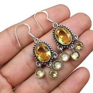 Pendientes Colgantes de Plata con Gema de Champán y Engaste de Bisel para Uso Diario - Product Image 5