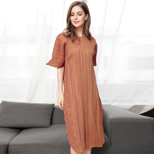 <span class=keywords><strong>Amarillo</strong></span> brillante manga corta por encima de la rodilla de longitud vestidos de las señoras Plus tamaño <span class=keywords><strong>vestido</strong></span> de - Product Image 4