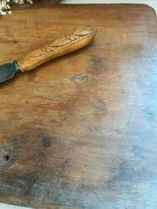 Tabla de Cortar de Madera Sostenible Hecha de Madera de Acacia Rica y Madera de Mango que Ofrece una Durabilidad Ecológica - Product Image 6