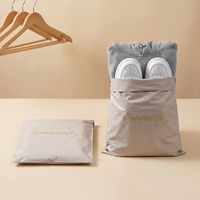 Sacs d'expédition en polyéthylène imprimés avec logo personnalisé, imperméables, durables, sacs d'expédition en plastique pour l'emballage de vêtements