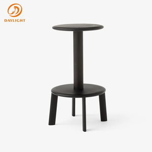 <span class=keywords><strong>Tabouret</strong></span> <span class=keywords><strong>de</strong></span> <span class=keywords><strong>bar</strong></span> moderne et minimaliste en bois massif, design à deux niveaux avec assise ronde et pieds coniques en orange chaud pour <span class=keywords><strong>bar</strong></span> et comptoir <span class=keywords><strong>de</strong></span> cuisine - Product Image 5