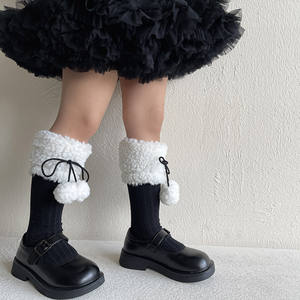 Chaussettes d'hiver chaudes et douillettes en polaire d'agneau Pom Ball Kids Girls Knee High Boot Socks Ribbed Knit Fluffy <span class=keywords><strong>Sherpa</strong></span> Baby Girls Knee High Socks - Product Image 5