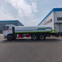 Camion d'arrosage Dongfeng D3 60/90 avec pompe de 12m³ et interface d'incendie à pulvérisation latérale pour l'aménagement paysager