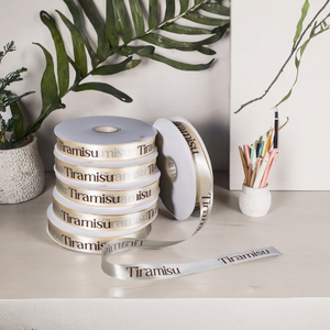 Cinta de Raso Personalizada con Diseño de Tiramisú, 2.5cm, Impresa con Texto de Tiramisú para Decoración de Pasteles - Product Image 3