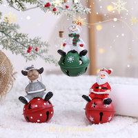 Prix de gros : Pendentifs cloches de Noël Bonhomme de neige, Père Noël et Élan pour accessoires d'arbre de Noël, décorations de Noël tendance