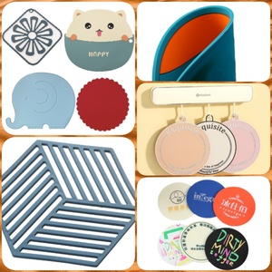 Factory Price UV Printing Car Cup Coaster Bar Coasters Round 3D Silicone Cup Coaster for Car Souvenir