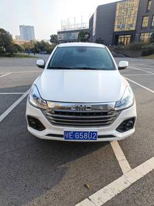 Pick-up d'occasion abordable Jiang Ling 2020 Baodian 2.5T 4x4 Édition Confort à châssis long, transmission manuelle, véhicule diesel d'occasion - Product Image 2