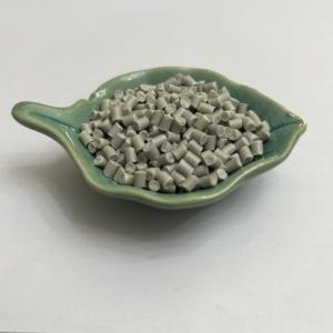 Matière première de polypropylène d'homopolymère TD20 TD40 copolymère noir blanc réutilisé par vierge de granule pp GF30 - Product Image 1