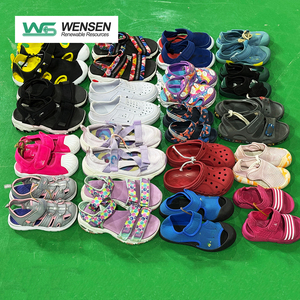 <span class=keywords><strong>Sandali</strong></span> per bambini di seconda mano Sole antiscivolo-sicuri per la spiaggia, il parco e la ricreazione scarpe di marca usate in vendita - Product Image 2