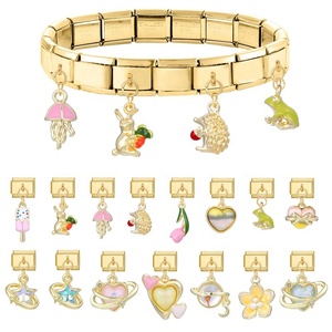 Vente en gros usine, Meilleure vente : Bracelet à breloques italien multifonctionnel et créatif, couleur or, avec pendentif rétro DIY - Product Image 1