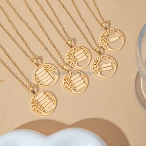 <span class=keywords><strong>Collier</strong></span> <span class=keywords><strong>Arbre</strong></span> <span class=keywords><strong>de</strong></span> <span class=keywords><strong>Vie</strong></span> Personnalisé avec Pendentif <span class=keywords><strong>Arbre</strong></span> Généalogique et Noms <span class=keywords><strong>de</strong></span> Enfants et Petits-enfants, Breloque Cercle Gravée en <span class=keywords><strong>Argent</strong></span> ou Or, <span class=keywords><strong>Collier</strong></span> <span class=keywords><strong>Arbre</strong></span> Généalogique - Product Image 2