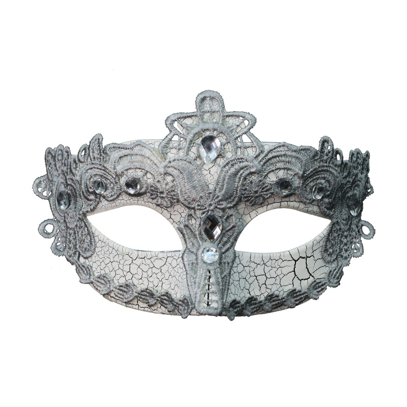 Couronne de fleurs blanches
