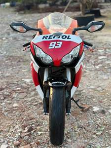 Honda CBR600RR <span class=keywords><strong>Repsol</strong></span> 93 d'occasion, échappement modifié, <span class=keywords><strong>moto</strong></span> de course <span class=keywords><strong>sportive</strong></span> japonaise, plus de 80 km/h - Product Image 2