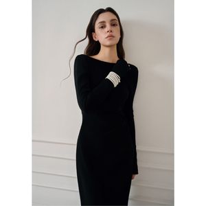 Elegante vestido de mujer de manga larga con espalda abierta de calidad superior largo de moda de mujer etiquetas personalizadas de fabricante de Vietnam - Product Image 1