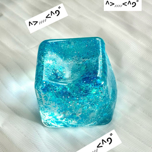 ของเล่นบีบสัมผัสเรืองแสง ของเล่นบีบคลายเครียด ของเล่นบีบสนุกๆ กลิตเตอร์หลากสี ลูกบอลน้ำแข็งบีบคลายเครียดสำหรับเด็ก - Product Image 3