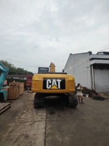 รถขุดมือสอง รุ่น Cat 320D ยี่ห้อ Caterpillar 320gc พร้อมใบรับรอง EPA และ CE เครื่องจักรก่อสร้าง รถขุดขนาดใหญ่ - Product Image 3