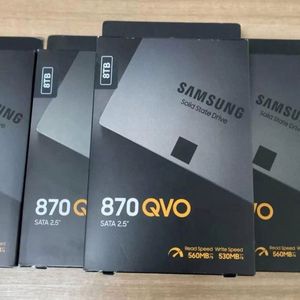 SSD 870 QVO de 8TB, SATA 3.0, Caché AI, Accesorios de Computación, Velocidad de Lectura de 560MB/S, 870 QVO 8TB MZ-77Q8T0BW para Samsung - Product Image 1