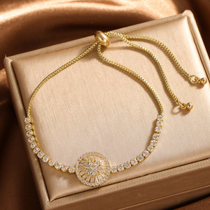 Gold And <b>White</b> Flower Shape Zircon <b>Bracelet</b> Adjustable Women's Jewelry Party Fashion Chain Link <b>Bracelet</b> - Product Image 3
