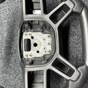 Volant en fibre de carbone pour Land Rover Defender 90 110 130, accessoires de modification personnalisés en gros - Product Image 2
