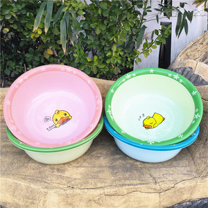 Lavabo redondo de plástico para bebés, de colores mixtos, grueso, para uso doméstico, para lavar la cara y los pies. - Product Image 3