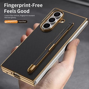 Funda de Teléfono con Textura de Fibra de Carbono para Samsung Z Fold 7 6 5 4 3, con Lápiz Óptico, Película de Vidrio Templado y Protección Antigolpes - Product Image 2