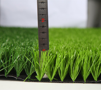 Günstiger Preis Kunstrasen Hohe Qualität für Outdoor-Sportarten/50mm PE-Material Künstlicher Sport Rasen Teppich Fußball Gras
