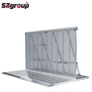 Barrière de contrôle des foules en alliage d'aluminium pliable et portable pour les événements sur scène et la gestion des lieux - Product Image 1