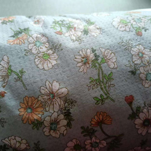 Serviettes hygiéniques super absorbantes en coton biologique imprimé floral, tissées, antidérapantes, antibactériennes et lavables - Product Image 5