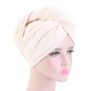 Vente en gros d'accessoires <span class=keywords><strong>de</strong></span> cheveux avec logo personnalisé enveloppement <span class=keywords><strong>de</strong></span> serviette séchage en microfibre pommeau <span class=keywords><strong>de</strong></span> douche <span class=keywords><strong>de</strong></span> <span class=keywords><strong>bain</strong></span> avec boutons capuchon <span class=keywords><strong>pour</strong></span> femmes - Product Image 4