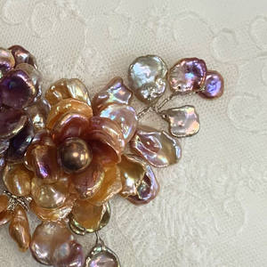 豪華なエレガントな手作り花真珠ブローチレディースジュエリー装飾カラフルな淡水真珠ウェディングパーティー - Product Image 4