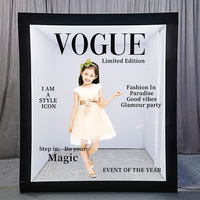 Décor de photomaton personnalisé avec fond bleu, style magazine, en verre transparent, modèle Mi 2026, le plus récent, style Vogue