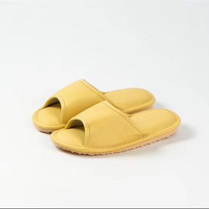 Wholesale High Quality Men Indoor <b>Slippers</b> Non-Slip Home Wear <b>Slippers</b> - Product Image 1