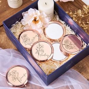 Miroir de maquillage personnalisé Mini miroir en métal Miroir portable pliant en or - Product Image 3