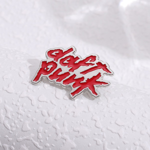 Pin de Esmalte Clásico de la Banda <span class=keywords><strong>Daft</strong></span> <span class=keywords><strong>Punk</strong></span>, Insignia de Aleación con el Logotipo de la Banda de Música Electrónica, para Fiestas - Product Image 5